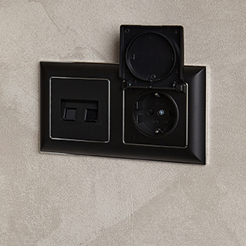 электроустановочные изделия IEK серии Brite - пример установки