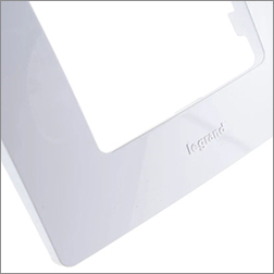 рамка многопостовая Legrand Etika цвет белый - внешний вид