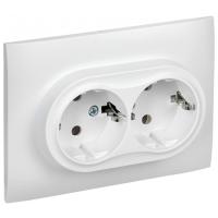 Сканди арктический белый розетка скрытая 2-мест заземление IP20