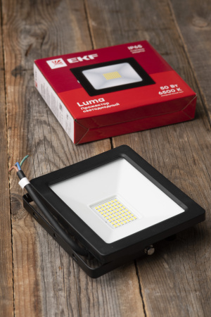 Прожектор свд 50Вт 6500К 4000лм черный IP65 110° Luma EKF 