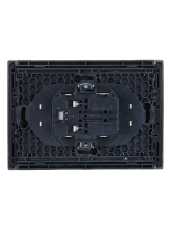 Фортепиано сталь розетка скрытая 2-мест шторки быстрозажим. клем. IP20 